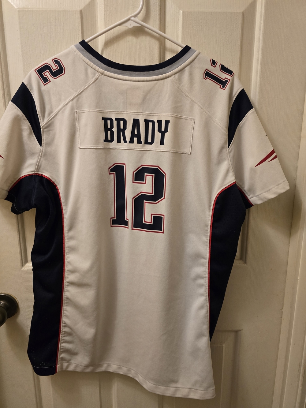 Nike Women’s XL Tom Brady New England Patriots Jersey – EUC